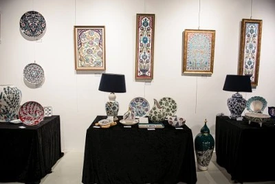 Nil&uuml;fer Belediyesi ve Lotus &Ccedil;ini At&ouml;lyesi'nin eserleri izlenime a&ccedil;ıldı 