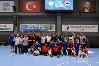 Nil&uuml;fer Belediyespor D&ouml;rtte D&ouml;rt Yaptı