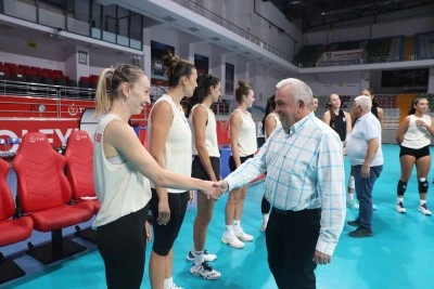 Nil&uuml;fer Belediyespor Eker&rsquo;de yeni sezon mesaisi başladı