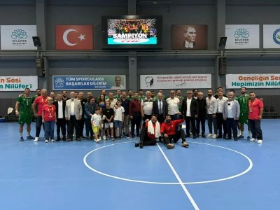 Nil&uuml;fer Belediyespor ikide iki yaptı
