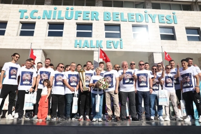 Nil&uuml;fer Belediyespor, S&uuml;per Kupa&rsquo;yı Nil&uuml;fer&rsquo;e Getirdi