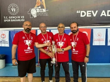 Nil&uuml;fer BUGES namağlup şampiyon