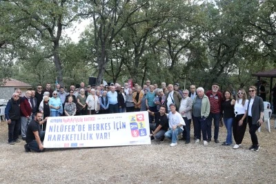 Nil&uuml;fer&rsquo;de huzurevi sakinleri yaza piknikle veda etti