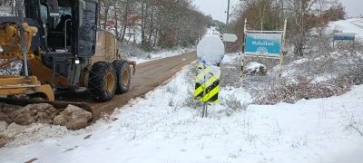 Nil&uuml;fer&rsquo;de kar yağışına karşı kesintisiz mesai