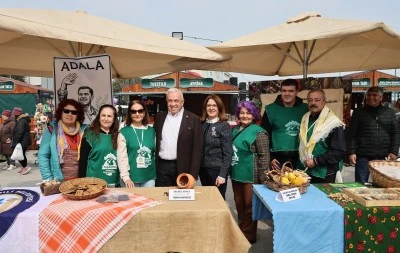 Nil&uuml;fer'de tohumlar Bursa'nın geleceği i&ccedil;in paylaşıldı