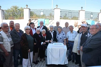 Nil&uuml;fer&rsquo;de Yaşlılar G&uuml;n&uuml;&rsquo;nde kalpler gen&ccedil;leşti