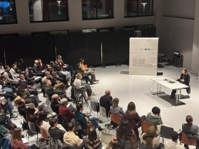 Nil&uuml;fer Felsefe Buluşmaları&rsquo;nda politik şiddet tartışıldı