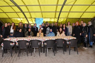 Nil&uuml;fer Hasanağa Mahallesi Kadın Yardımlaşma ve Dayanışma Derneği hizmete a&ccedil;ıldı