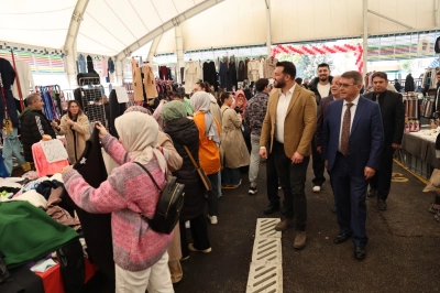 Nil&uuml;fer&rsquo;in 7&rsquo;nci Giyim Pazarı A&ccedil;ıldı