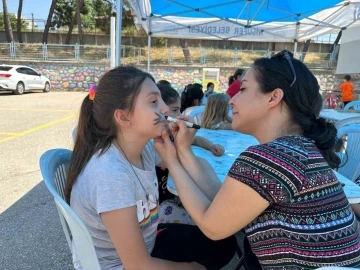 Nil&uuml;fer&rsquo;in &ccedil;ocukları yaz at&ouml;lyeleriyle şen şakrak
