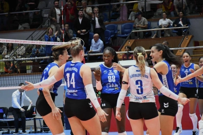 Nil&uuml;fer&rsquo;in Sultanları Lige Galibiyetle Başladı