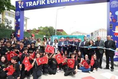 Nil&uuml;fer Kızılcıklı Mahallesi&rsquo;nde Trafik Eğitim Sokağı a&ccedil;ıldı