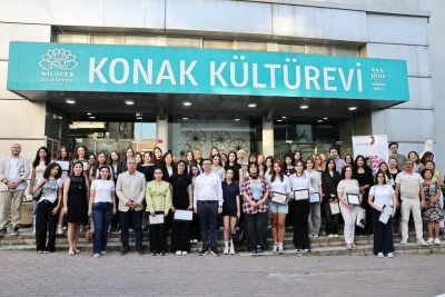 Nil&uuml;fer 'Liselerarası Kitap Kapağı Yarışması&rsquo;nda kazananlar belli oldu