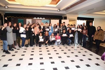 Nil&uuml;ferli gen&ccedil;lere &ldquo;Toplum 5.0&rdquo; eğitimi