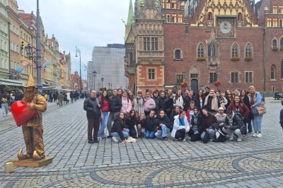 Nil&uuml;ferli Kız &Ccedil;ocuklarından Uluslararası Eşitlik ve Dayanışma Buluşması