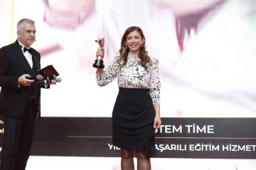 N&Ouml;H&Uuml; Akademisyenine &Ccedil;ifte &Ouml;d&uuml;l
