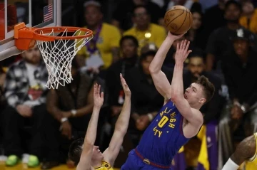 Nuggets, Lakers&rsquo;ı yenerek seriyi 3-0 yaptı