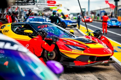 N&uuml;rburgring&rsquo;de İlk Viraj Şoku: Nicklas Nielsen Yarışa Başlayamadan Havlu Attı