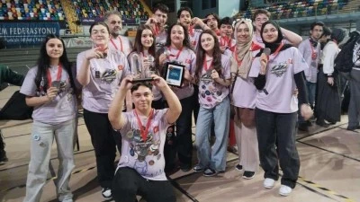 Nuri Nihat Aslanoba Anadolu Lisesi uluslararası robotik yarışmasında 2.  oldu!