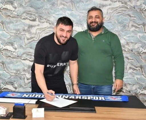 Nurlupınarspor&rsquo;un yeni Teknik Direkt&ouml;r&uuml; Bayram Has&ccedil;elik oldu

