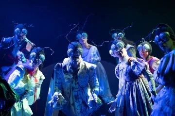 &lsquo;O Taraf Bu Taraf Şu Taraf&rsquo; isimli &ccedil;ocuk oyunu pr&ouml;miyer yaptı
