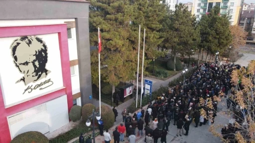 Odunpazarı Belediyesi Ata&rsquo;sını unutmadı
