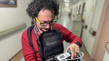 Oğlunun doğduğu g&uuml;n yapay kalple hayata tutundu