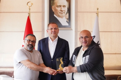 &ldquo;&Ouml;ğrenci Kent Lokantaları&rdquo; Projesiyle Ayvalık Belediyesi'ne &Ouml;d&uuml;l