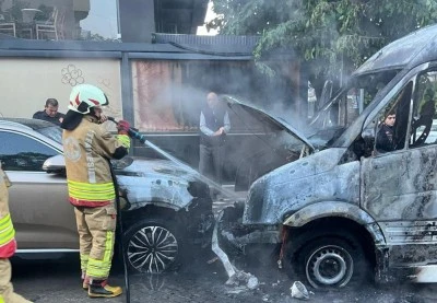 &Ouml;ğrenci servisi yandı: 13 &ccedil;ocuk son anda kurtarıldı