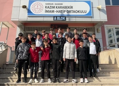 &Ouml;ğrenciler adım adım hedefe
