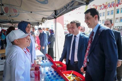 &Ouml;ğrenciler aldıkları eğitimle &lsquo;sağlık el&ccedil;isi&rsquo; olacak
