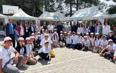 &Ouml;ğrenciler, Bilim Fuarı&rsquo;nda projelerini sergiledi
