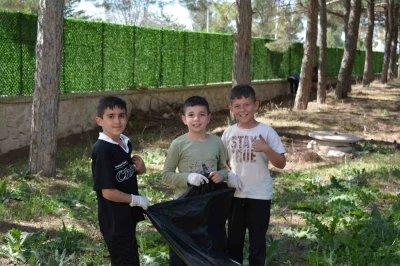 &Ouml;ğrenciler &ccedil;evre bilincine dikkat &ccedil;ekti
