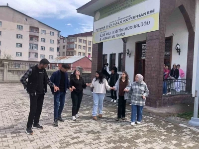 &Ouml;ğrenciler Hıdırellezi kutladı
