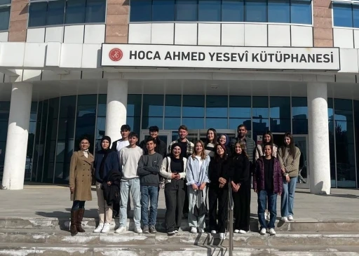 &Ouml;ğrenciler NEV&Uuml;&rsquo;y&uuml; gezdi
