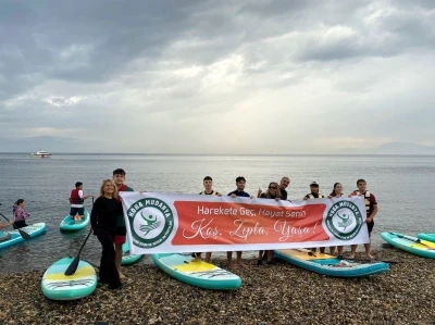 &Ouml;ğrenciler suda dengede durmayı &ouml;ğrendiler