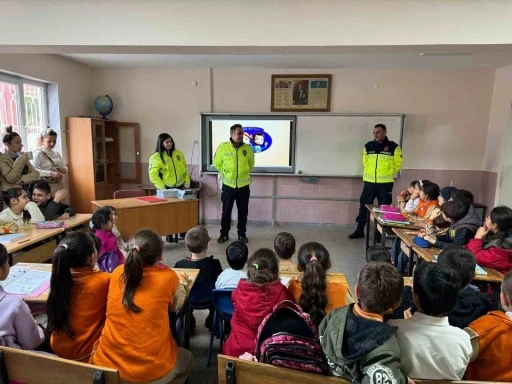 &Ouml;ğrencilere trafik semineri
