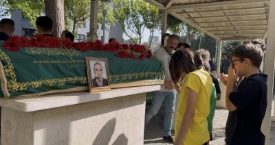 &Ouml;ğrencilerine karne dağıtılırken fenalaşan &ouml;ğretmen yaşamını yitirdi