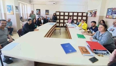 &Ouml;ğretmen ve velilere &lsquo;En iyi Narkotik Polisi Anne&rsquo; eğitimi
