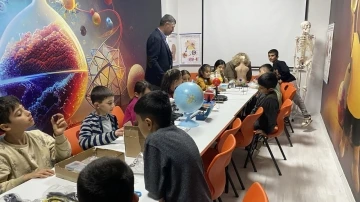 &Ouml;ğretmenim ilkokulunda bilim odası a&ccedil;ıldı
