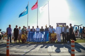 &Ouml;ğretmenler Mahallesi Plajı&rsquo;na mavi bayrak
