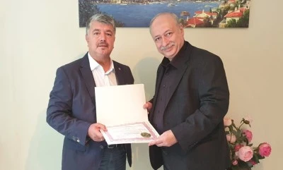 Oğuz Saygın, insanın değişim yolculuğuna rehberlik ediyor