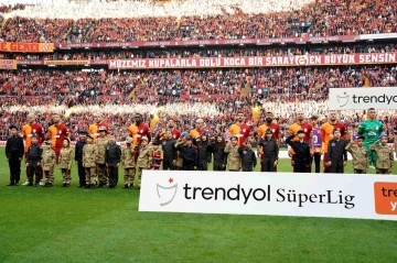 Okan Buruk son iki haftanın 11&rsquo;ini bozmadı
