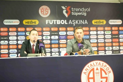 Okan Buruk&rsquo;tan &rsquo;Osimhen&rsquo; yorumu: "&Ccedil;ok iyi bir oyuncu transfer ettik"
