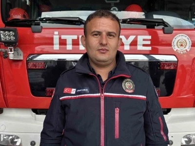 Oksijen maskesini vatandaşa veren itfaiye eri, o anları anlattı: "&Ouml;nceliğimiz insan"