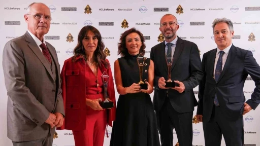 &Ouml;ks&uuml;t&rsquo;&uuml;n &lsquo;&Ouml;znesi Kadın Olan Projeler&rsquo;i &ouml;d&uuml;ller kazanmaya devam ediyor
