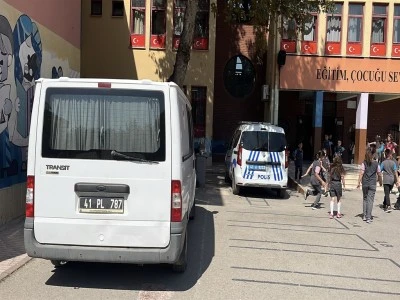 Okul kantininden ekler yiyen &ouml;ğrenciler zehirlendi 