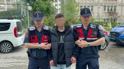 &Ouml;ld&uuml;resiye d&ouml;vd&uuml;: 17 yaşındaki &ccedil;ocuk adli kontrolle serbest