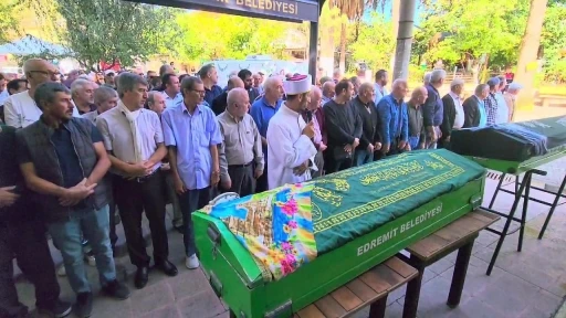 &Ouml;ld&uuml;r&uuml;len anne ve kızı son yolculuklarına uğurlandı