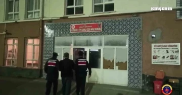 &Ouml;l&uuml;me s&uuml;r&uuml;kleyen tefeci &ccedil;etesi &ccedil;&ouml;kertildi